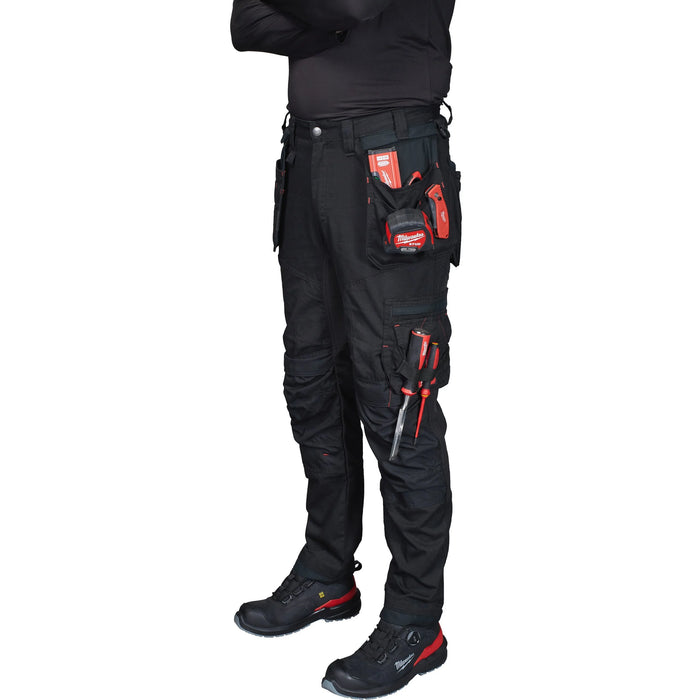 PANTALON DE TRAVAIL FREEFLEX™ - Taille 40 à 46 - Milwaukee
