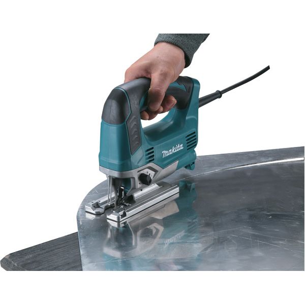 Scie sauteuse 650W MAKITA JV0600J