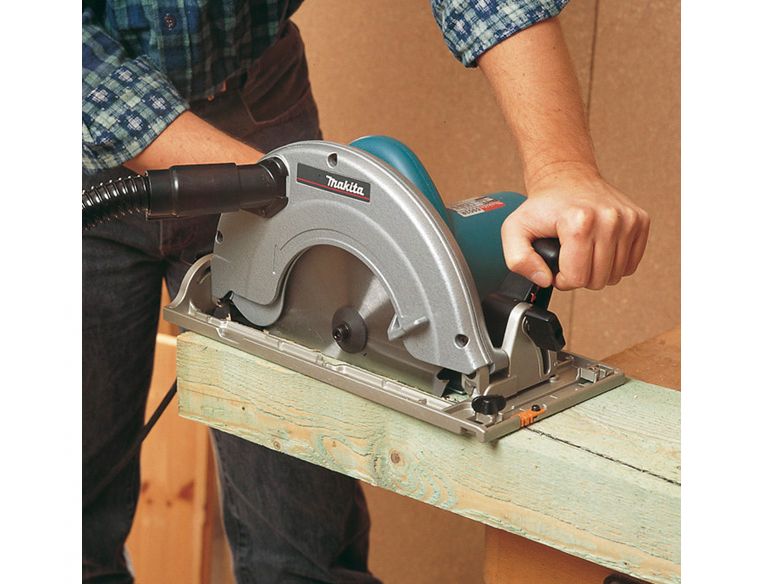 Scie circulaire 2000W ø235mm 5903RK Makita